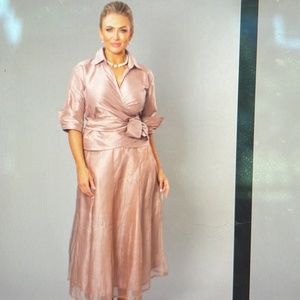 Living Silk Mother of the Groom/ Black/ Size 14